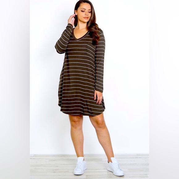 mittoshop Dresses & Skirts - Brand New Olive Ivory Stripes V-Neckline With Pocket Long Sleeve Shirt Dress👗